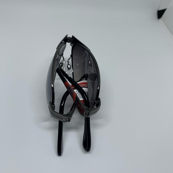 Pugs Aviator Sunglases UV 400 Protection - Picture 4 of 5